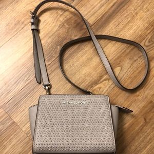Michael kors mini grey bag